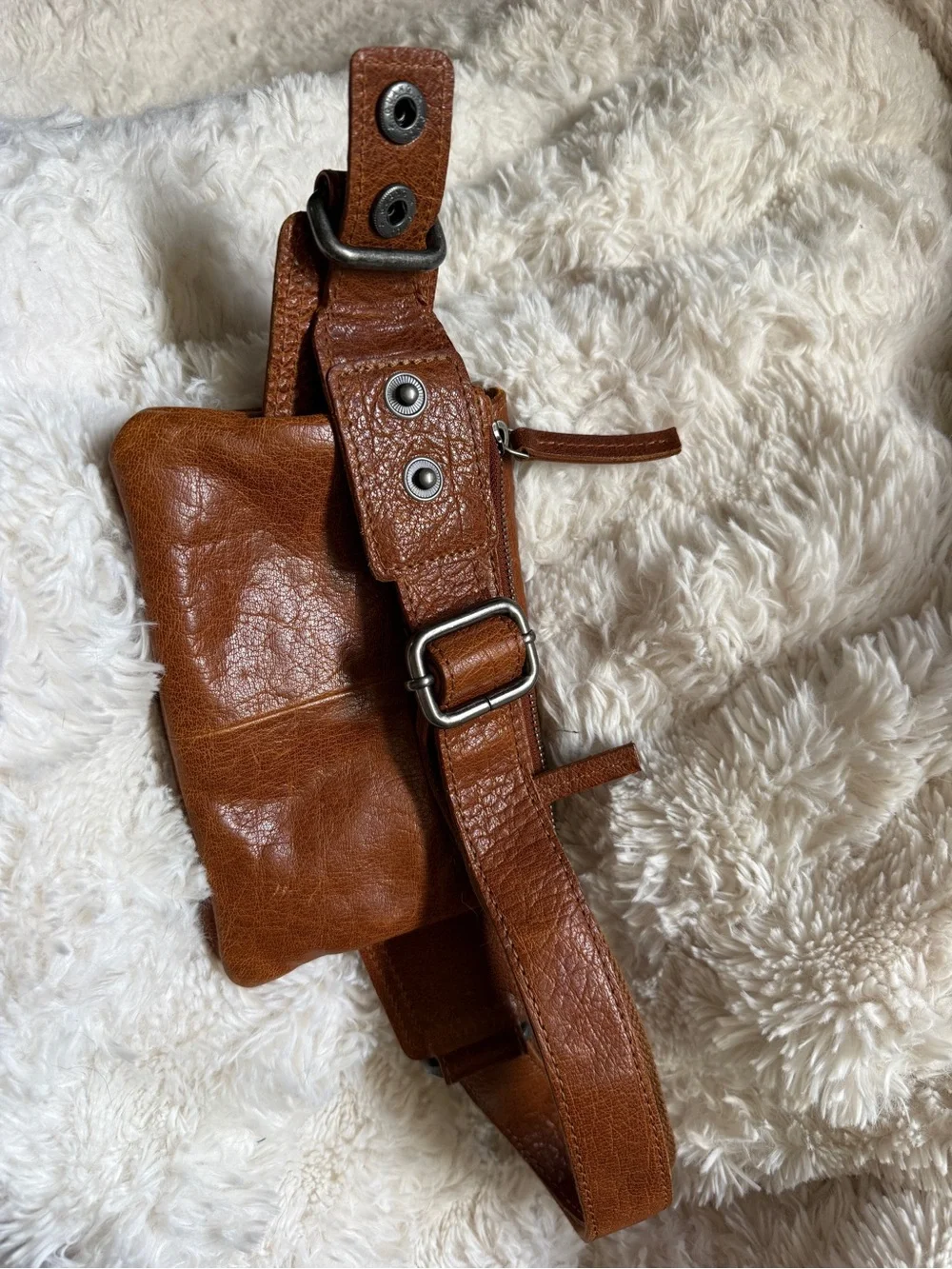 Spikes & Sparrow Missouri Leather Waist Bag in chesnut cognac Brown - Picture 6 of 10